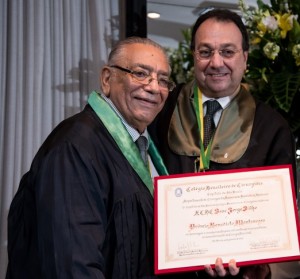 O ECBC Isac Jorge Filho recebe o Prêmio Benedicto Montenegro
